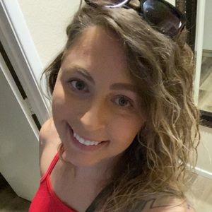 Meet your Posher, Juli